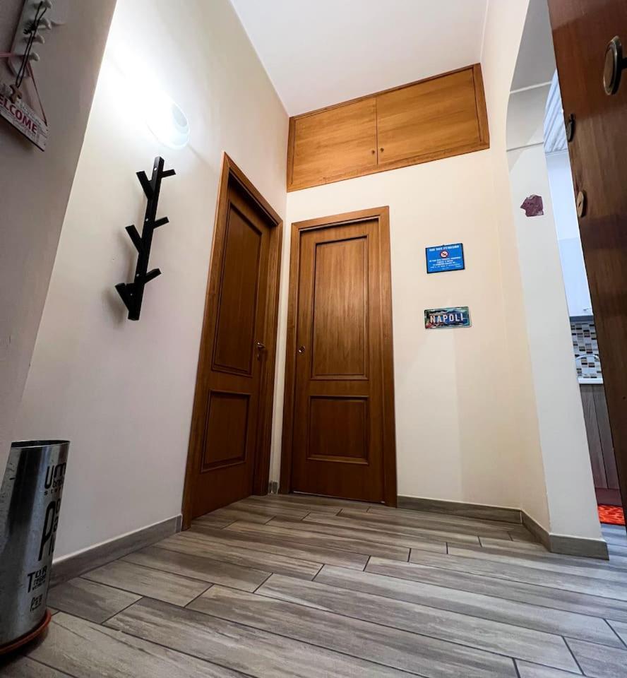 Traversa Toledo, Intero Appartamento Al Plebiscito Neapel Exterior foto